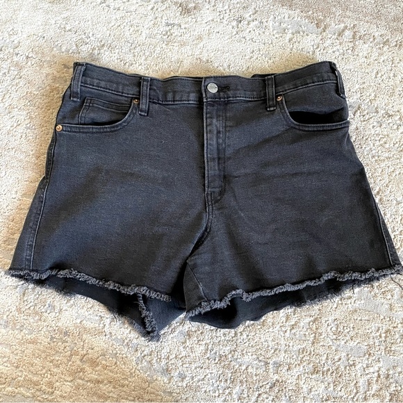 Levi’s High Rise Shorts Jean Denim Cut Offs Black High Waist: 12/31 - Picture 1 of 12